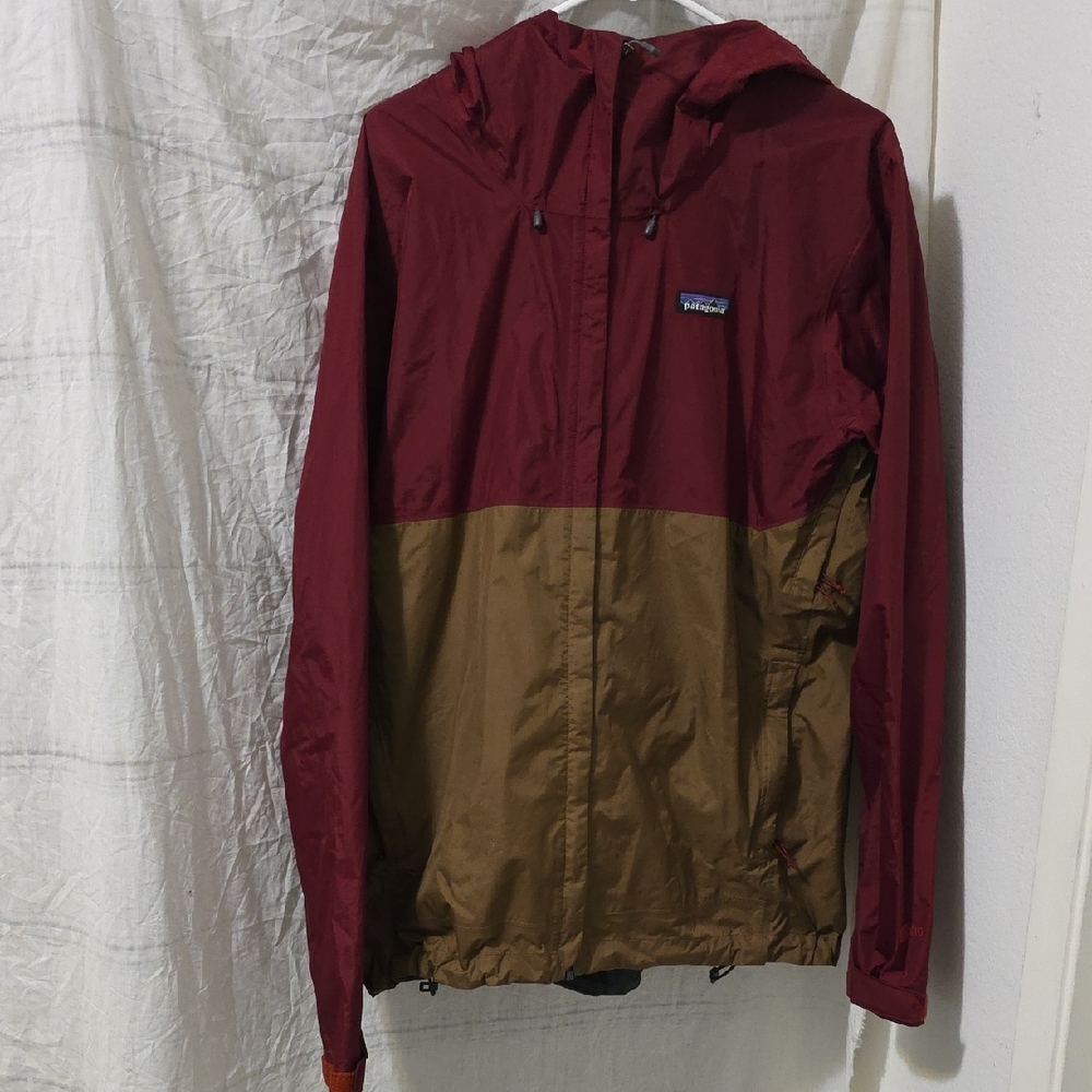 Patagonia Men's Two-Tone Raincoat